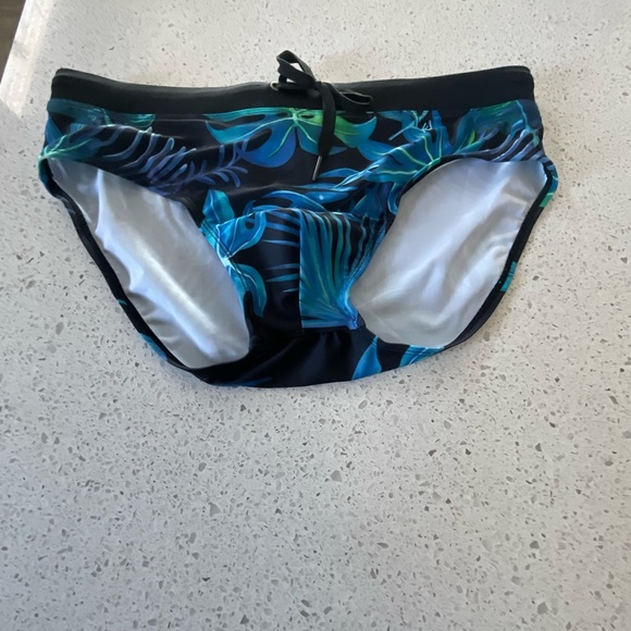 Mens UXH swimsuit - Picture 3 of 5
